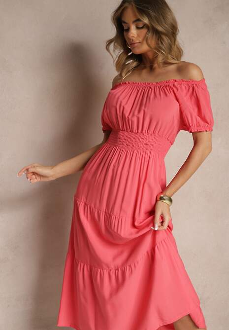 Różowa Rozkloszowana Sukienka z Gumką w Talii i Dekoltem w Kształcie Łódki Miratela