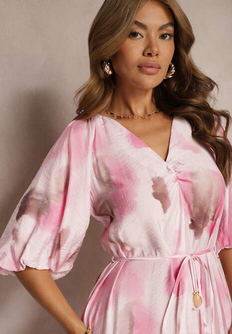 Różowa Wiskozowa Sukienka o Rozkloszowanym Kroju z Paskiem w Talii i Bufiastymi Rękawami Uranea