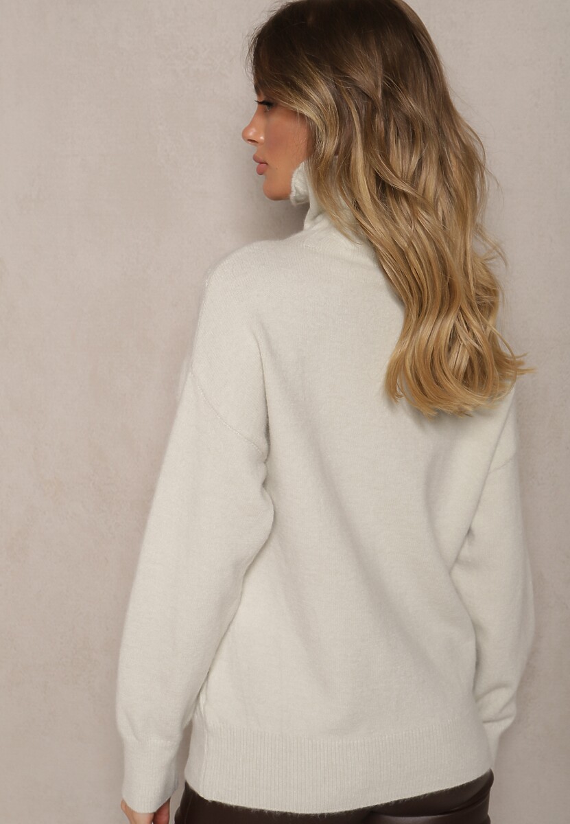 Beżowy   Casualowy Golf z Tłoczonym Wzorem Daivyn