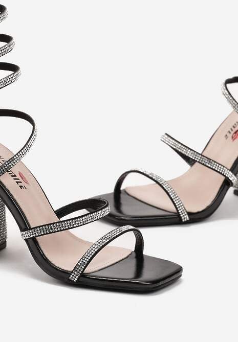 Czarne Połyskujące Sandały na Słupku z Paskiem Sprężyną Ogrodda