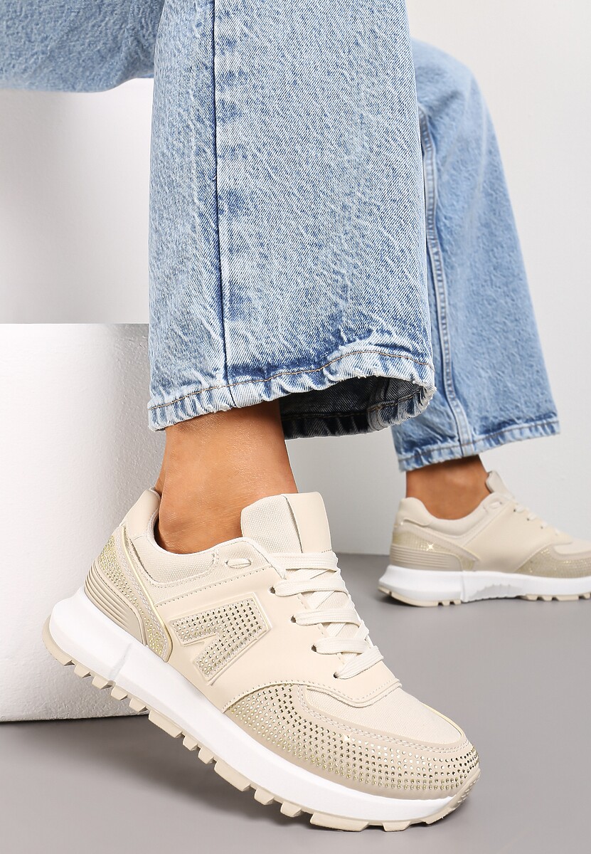 Czarne Sneakersy Ozdobione Cyrkoniami na Podeszwie z Wycięciami Larzive