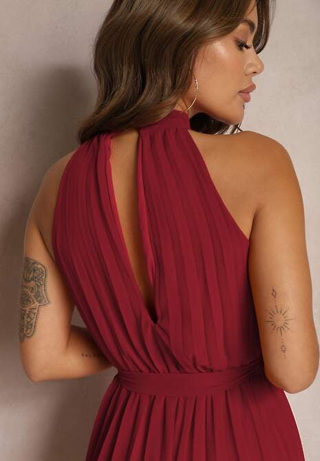 Bordowy Kombinezon z Dekoltem Typu Halter i Gumką w Talii Zolefia