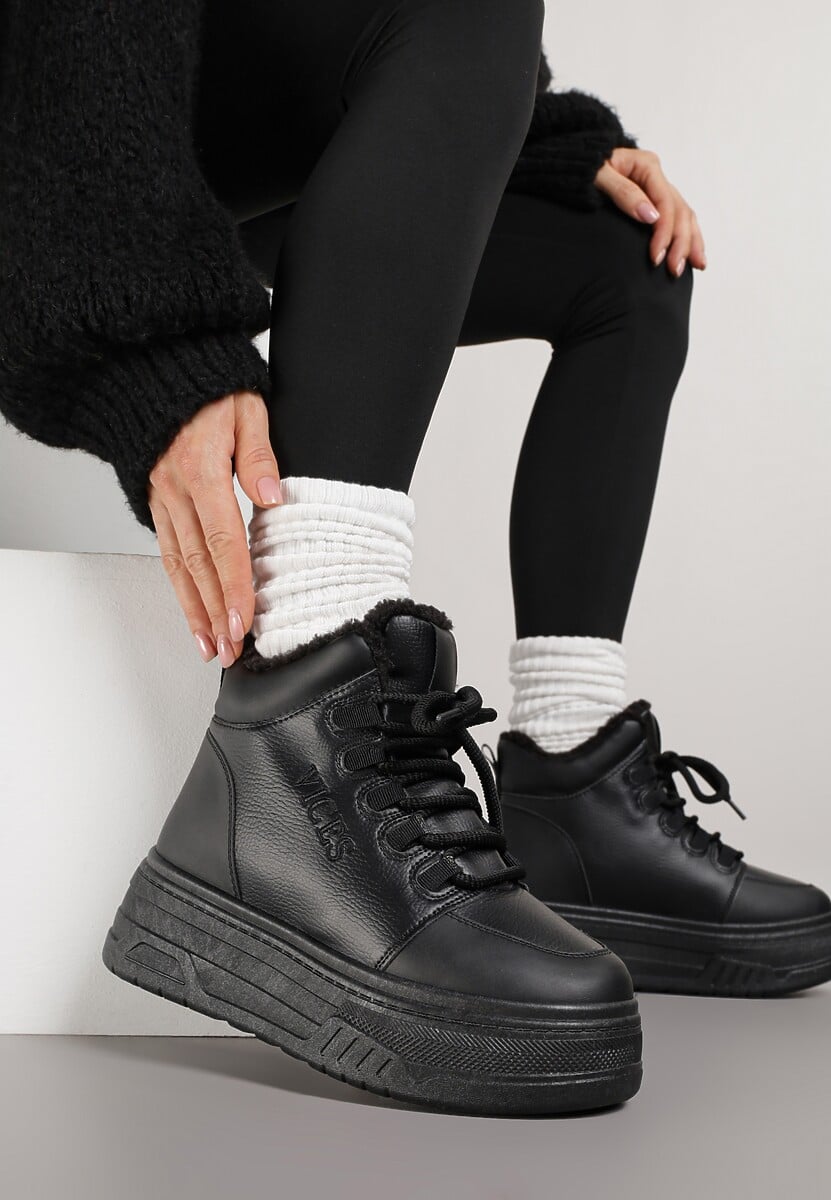 Czarne Sneakersy na Grubej Podeszwie Mocno Ocieplane Futrem Leavinael