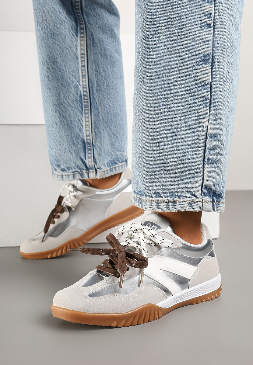 Srebrne Sneakersy w Stylu Kultowych Tenisówek z Podwójnymi Sznurówkami Nilaviela