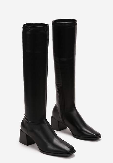 Czarne Kozaki na Geometrycznym Słupku z Kwadratowym Noskiem Brikalona