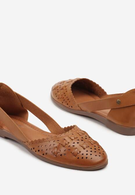 Brązowe Ażurowe Balerinki z Ozdobnymi Wycięciami Damirra