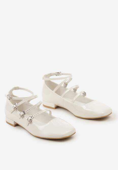Białe Balerinki z Paskami Zapinanymi na Sprzączki Prundia