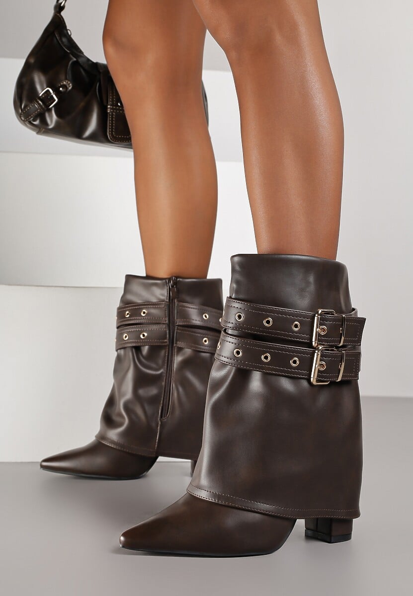 Brązowe Botki Kowbojki na Słupku Ozdobione Klamrami i Wywiniętą Cholewką Codvire