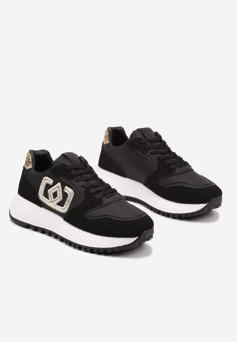 Czarne Sneakersy na Niskiej Platformie Zdobione Aplikacją Alimrela