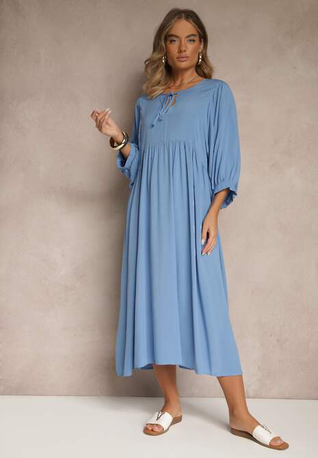 Niebieska Wiskozowa Sukienka o Rozkloszowanym Kroju Wiązana przy Dekolcie Tilvessa