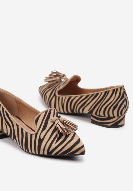 Beżowe Czółenka na Słupku w Stylu Mokasynów Ozdobione Frędzlami i Paskami Artalla
