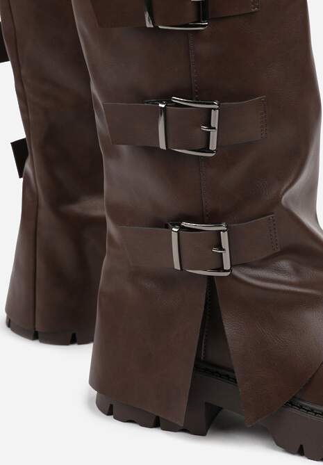 Ciemnobrązowe Kozaki VICES z Wywiniętą Cholewką Zdobioną Sprzączkami Anileria