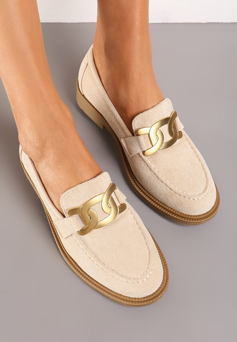 Beżowe Mokasyny z Metalową Klamrą i Cholewką z Ekozamszu Vatile