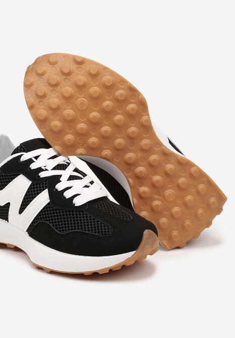 Czarne Sneakersy Ozdobione Geometrycznym Wzorem Hirreti