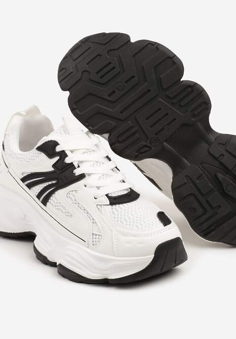 Białe Sneakersy na Platformie z Tłoczeniem i Metaliczną  Ozdobą Alarella