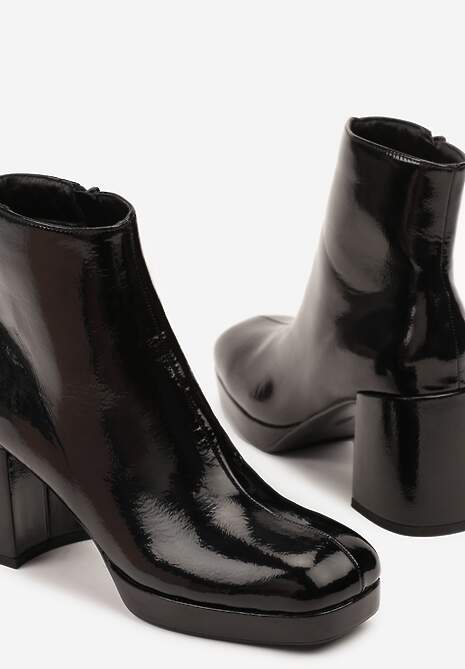 Czarne Lakierowane Botki Vices na Słupku i Platformie Falesia