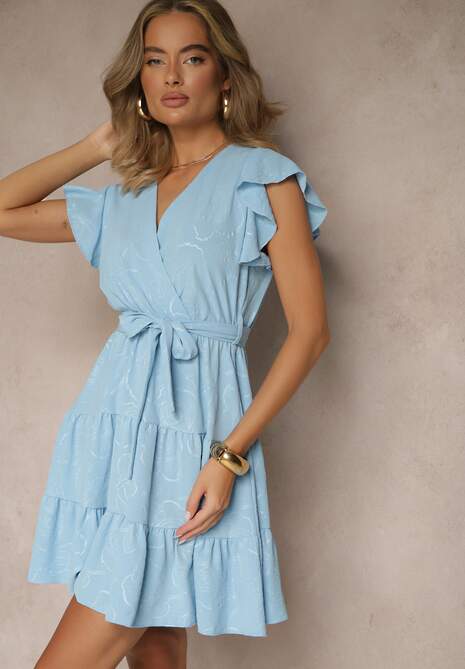 Jasnoniebieska Rozkloszowana Sukienka z Paskiem i Falbanami Lilarea