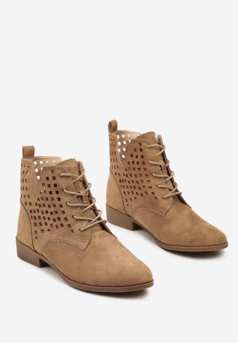 Ciemnobeżowe Sznurowane Botki Vices ze Skórzaną Wkładką i Ażurową Cholewką za Kostkę i Wycięciem Tlixa