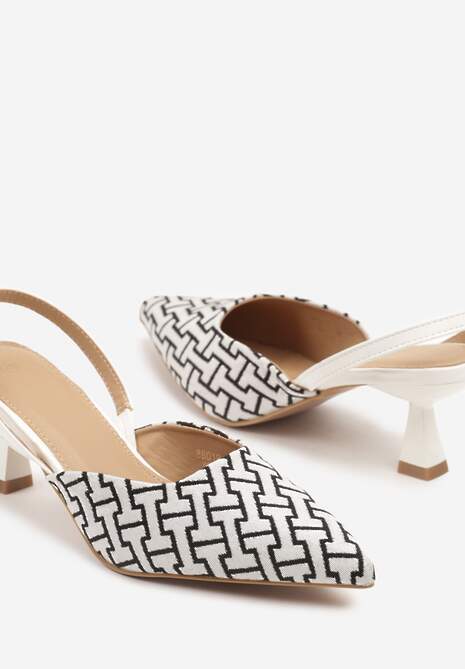 Białe Sandały na Kaczuszce z Geometrycznym Wzorem Arriretta