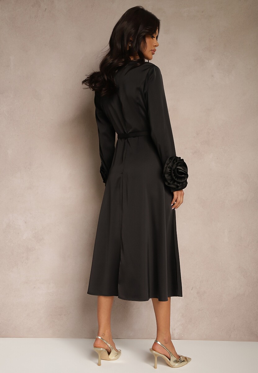 Czarna Koktajlowa Sukienka z Kwiatowymi Aplikacjami 3D na Rękawach i Paskiem Temiraia