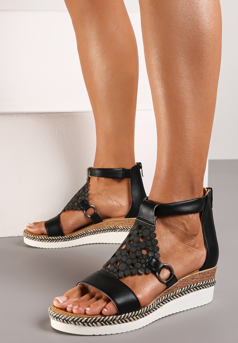 Czarne Sandały na Koturnie z Ekoskóry Zapinane na Suwak Obissa