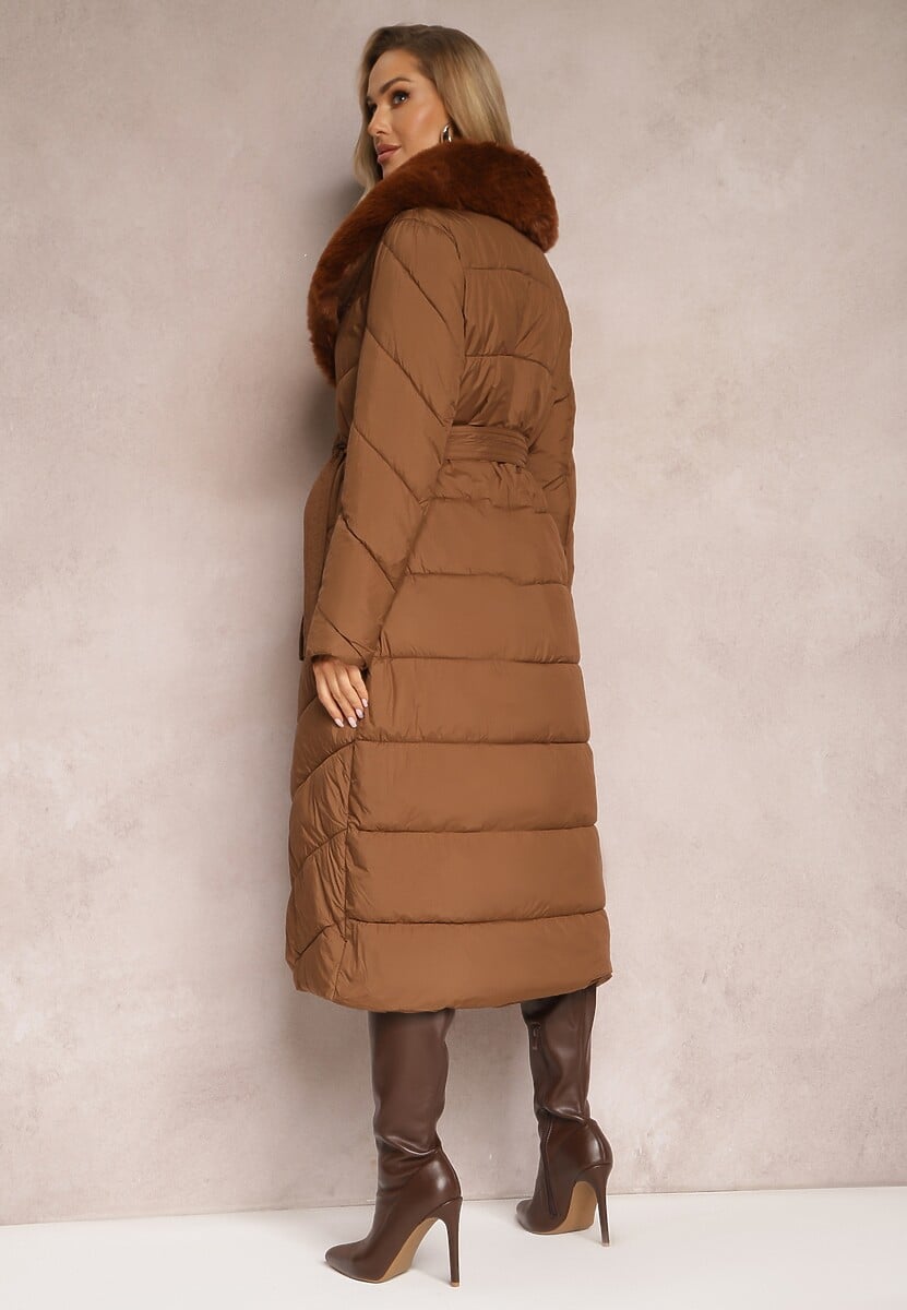 Brązowa Pikowana Kurtka Płaszcz typu Płaszcz z Futrzanym Kołnierzem Odefia