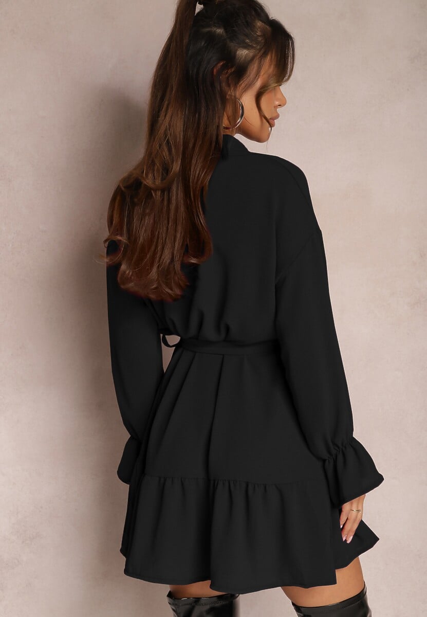 Czarna Koszulowa Sukienka Mini z Falbanką i Wiązanym Paskiem Blisotta