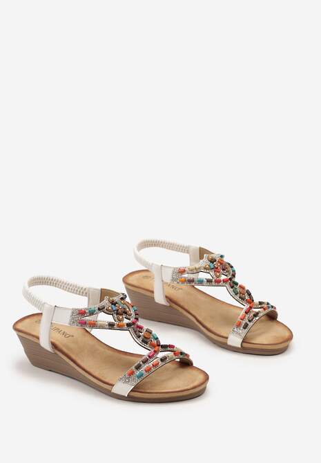 Białe Sandały na Koturnie z Elastycznym Paskiem i Kryształkami Ghasta