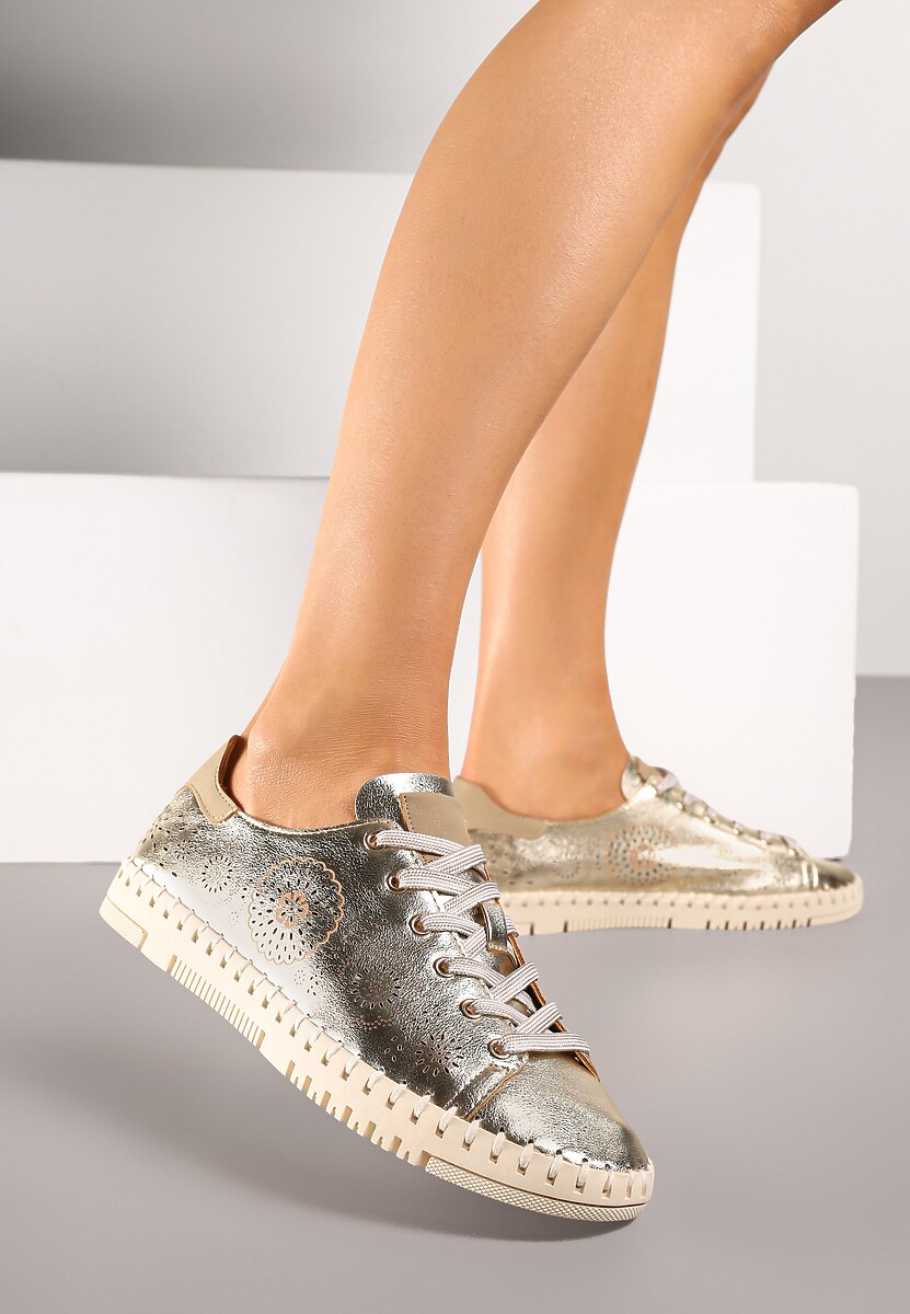 Złote Ażurowe Tenisówki z Ozdobnymi Przeszyciami przy Podeszwie Zarelle