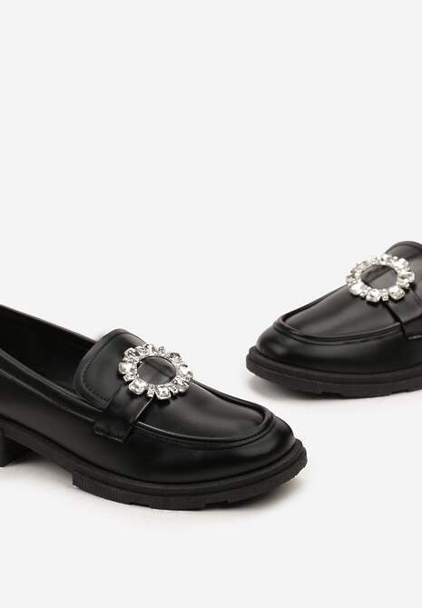 Czarne Mokasyny na Płaskiej Podeszwie z Przeszyciami i Klamrą z Cyrkoniami Tarinni