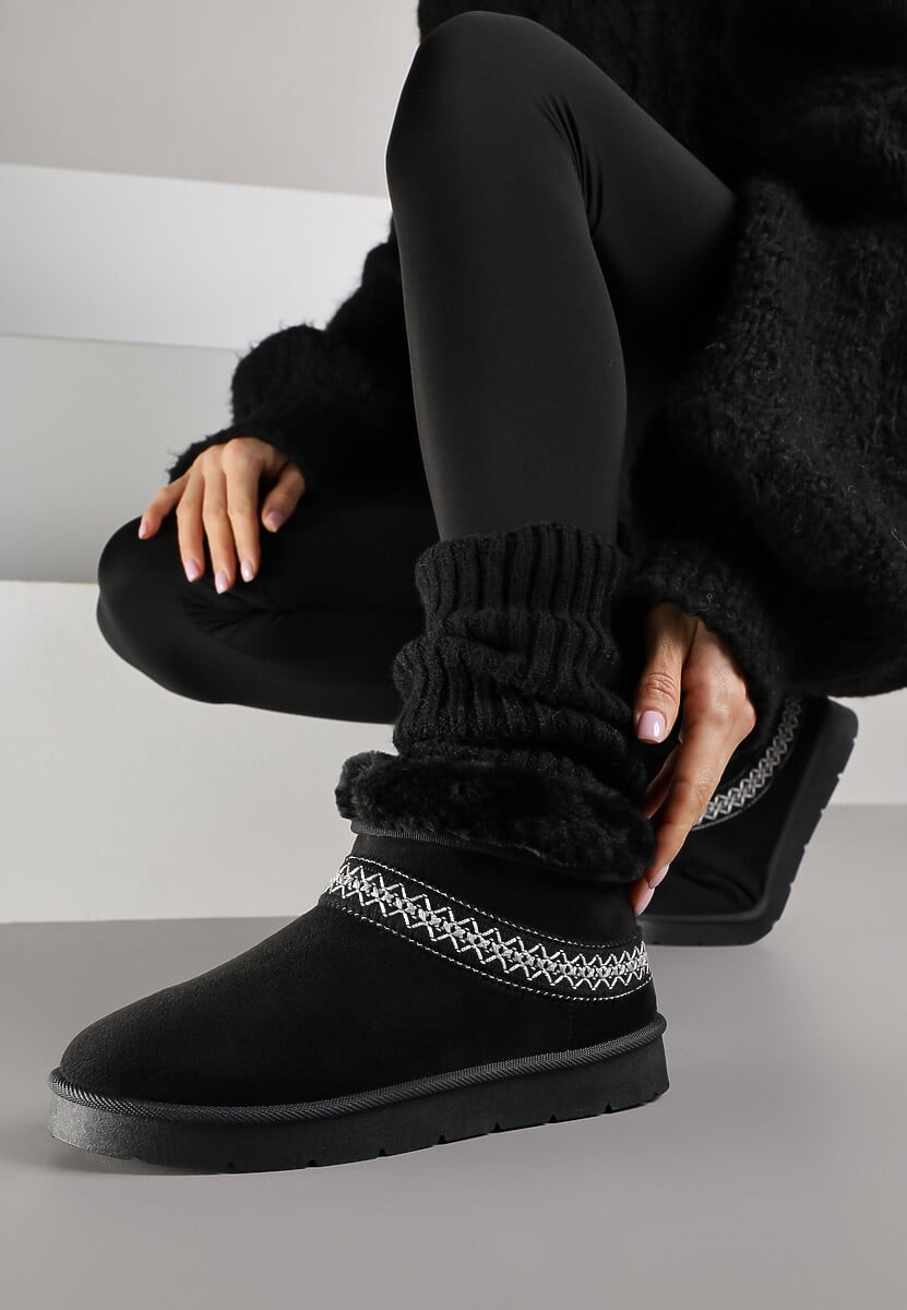Czarne Rustykalne Śniegowce z Imitacji Zamszu z Haftem i Futerkiem Zetilda