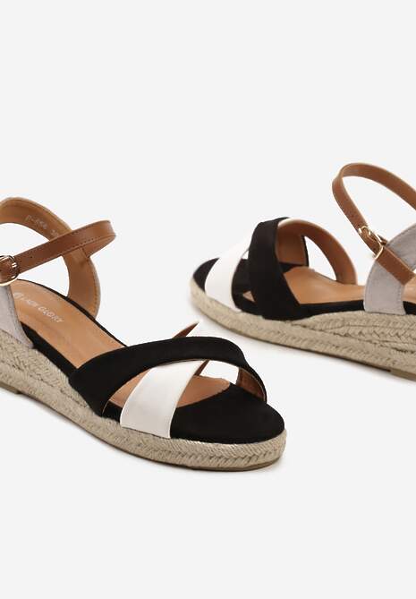 Czarno-Białe Sandały na Koturnie Ozdobione Plecionką z Juty z Wkładką z Imitacji Skóry Yotesa
