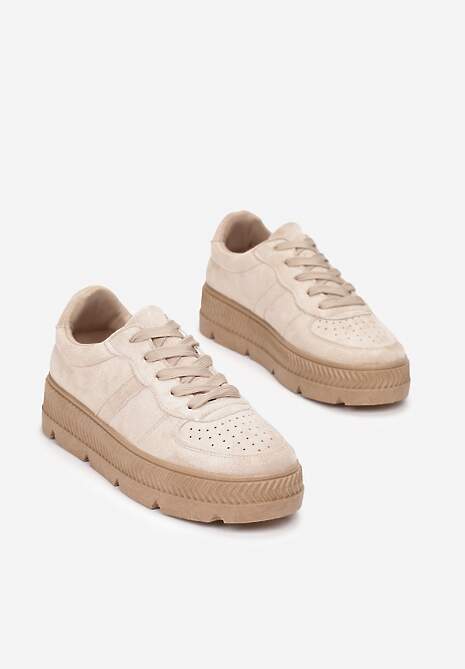 Beżowe Sneakersy z Perforacją na Żłobionej Podeszwie Riparian Rights