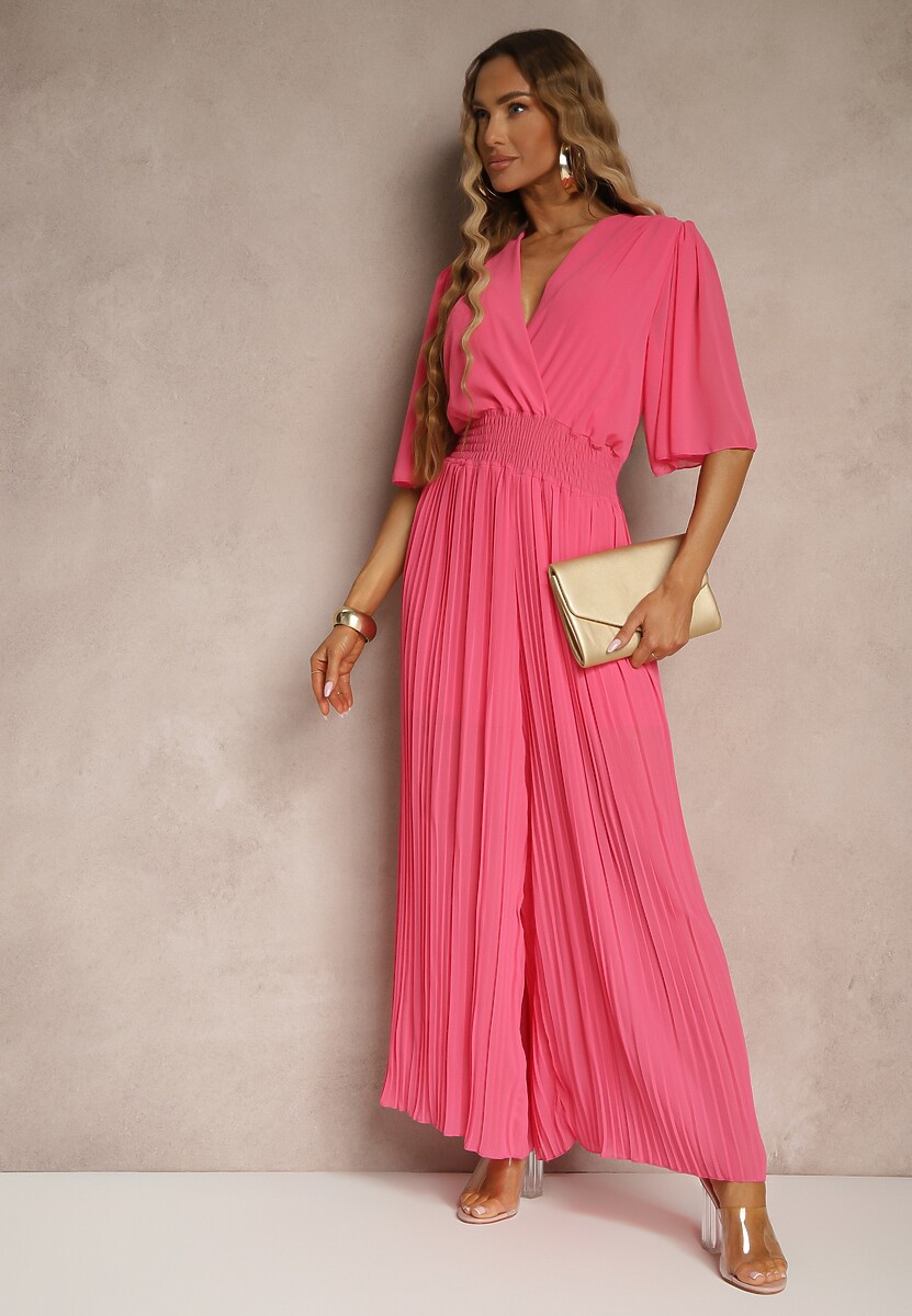 Fuksjowy Kombinezon z Kopertowym Dekoltem i Gumką w Pasie Zdobiony Plisami Amadle