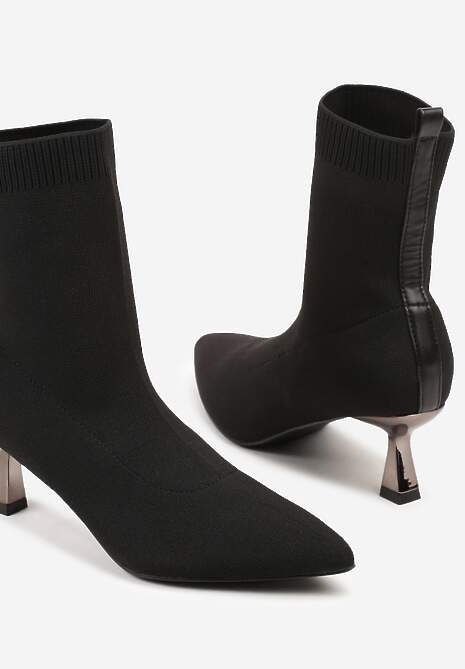 Czarne Botki Vices na Metalicznej Kaczuszce z Elastyczną Cholewką Vamile