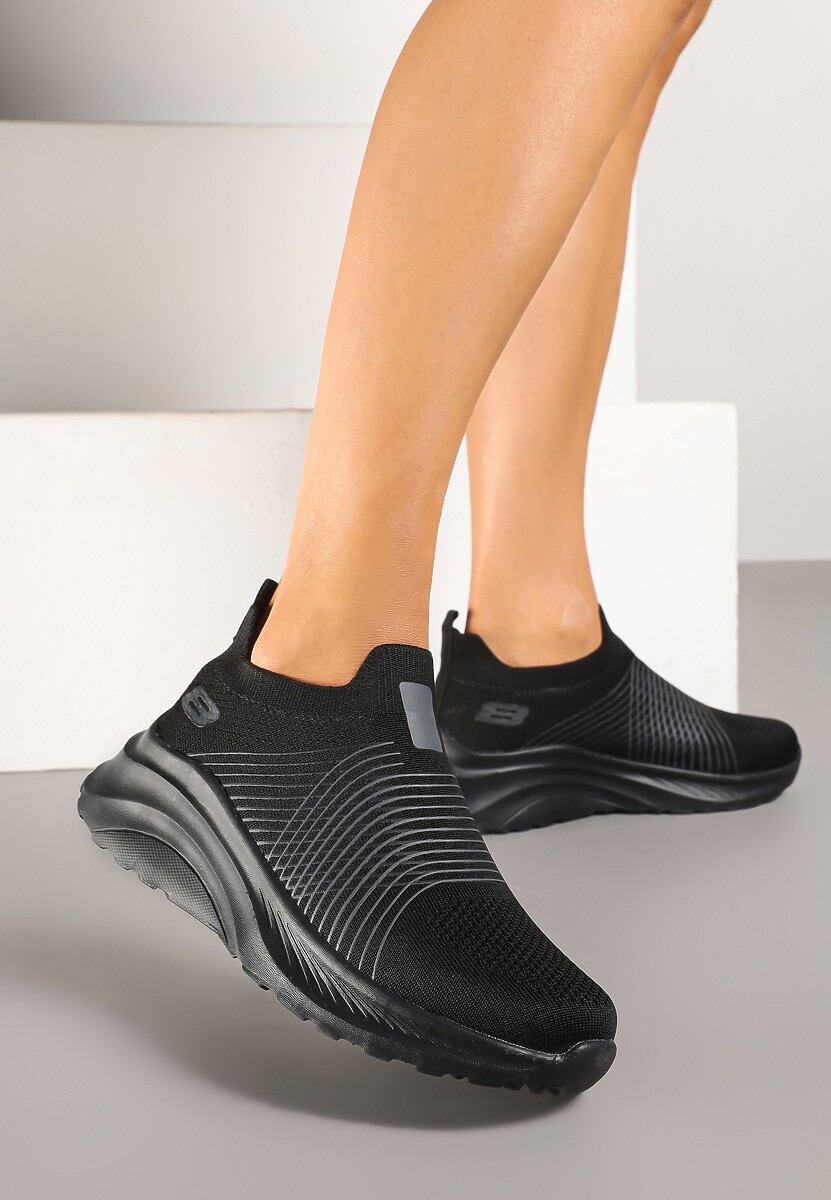 Czarne Buty Sportowe Sneakersy na Tłoczonej Platformie z Elastyczną Cholewką Velmio