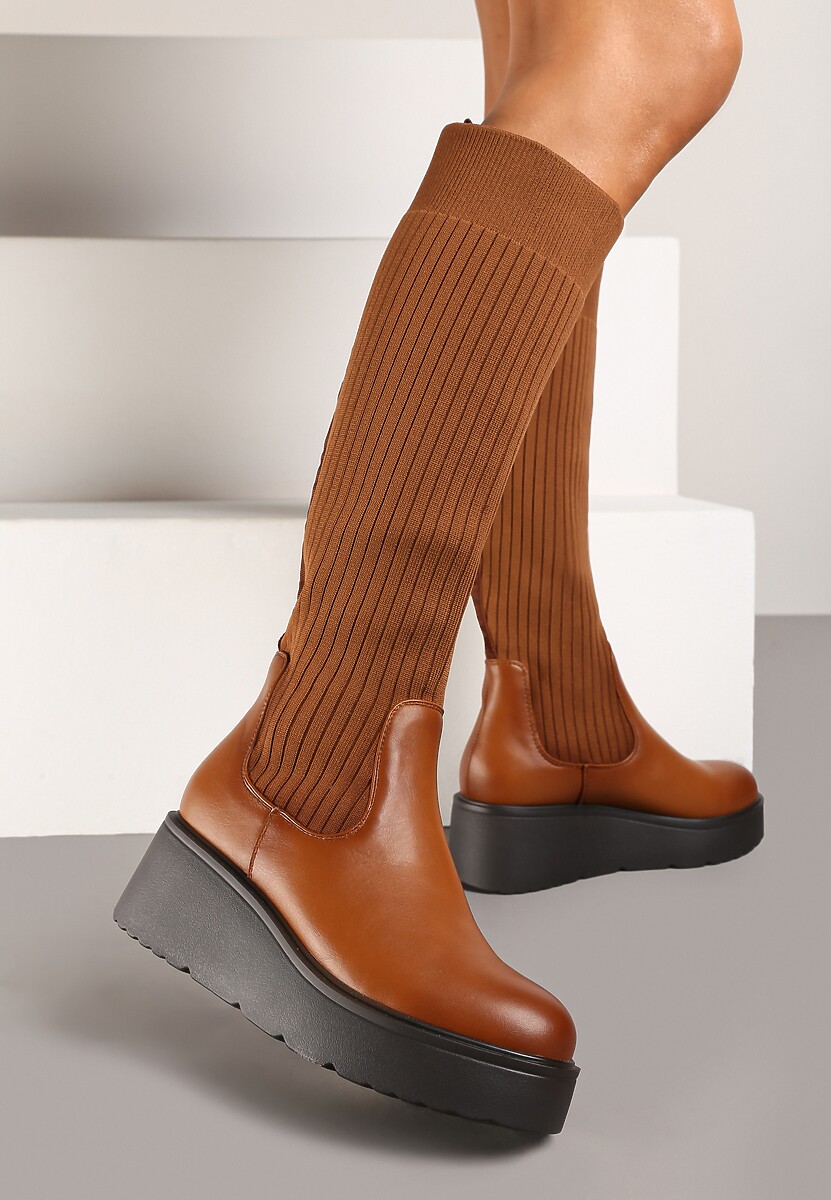 Brązowe Kozaki na Koturnie z Dopasowaną Cholewką Narizelle