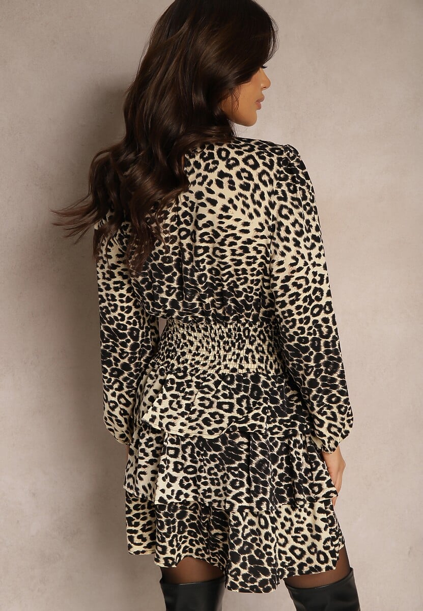 Beżowa Panterkowa Taliowana Sukienka o Rozkloszowanym Kroju Ozdobiona Falbanami Liloren