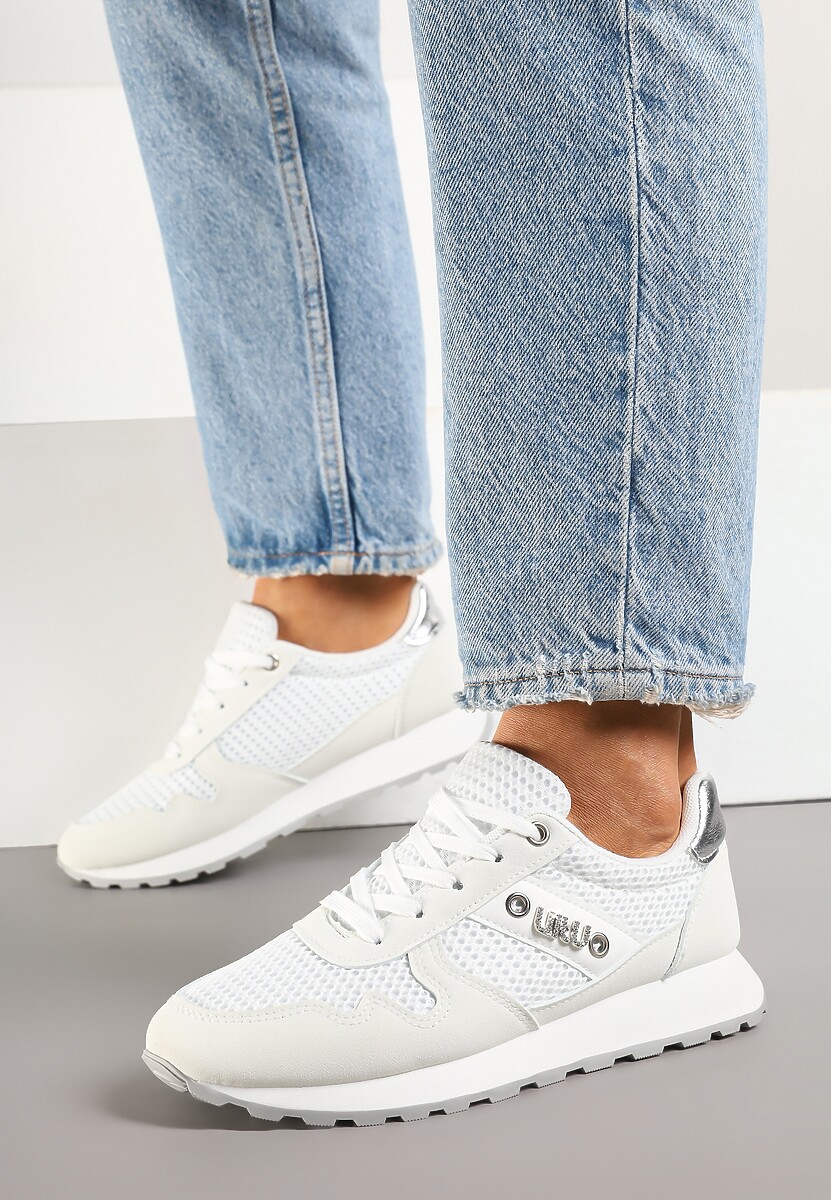 Białe Sneakersy z Ozdobnymi Cyrkoniami Adisona