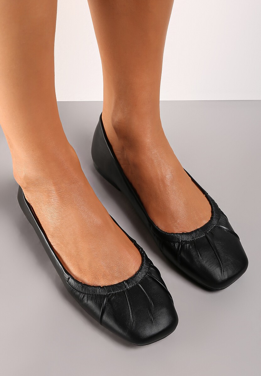 Czarne Balerinki Nemesise