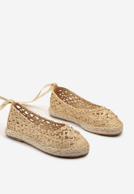 Beżowe Balerinki z Imitacji Skóry o Plecionym Fasonie ze Sznurowaniami Wokół Kostki Elluna