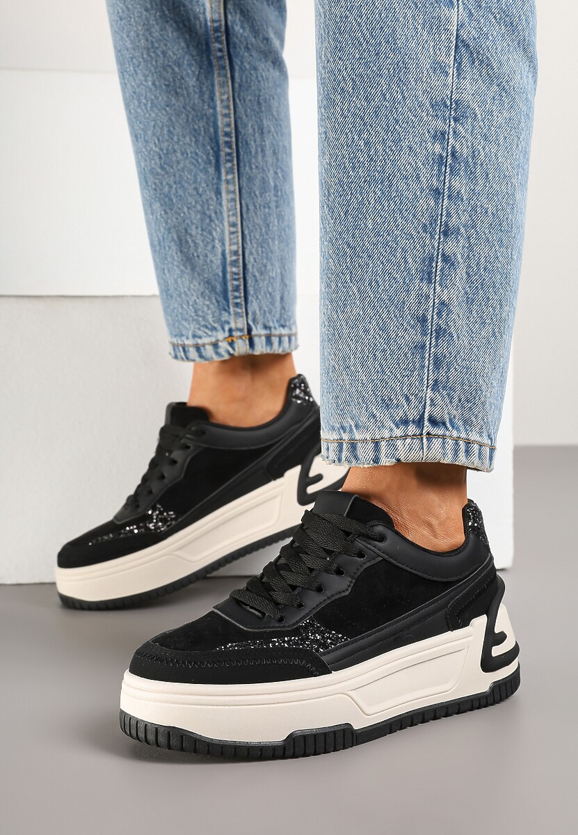 Czarno-Białe Sneakersy na Tłoczonej Platformie Ozdobione Wzorem w Panterkę Deoranae