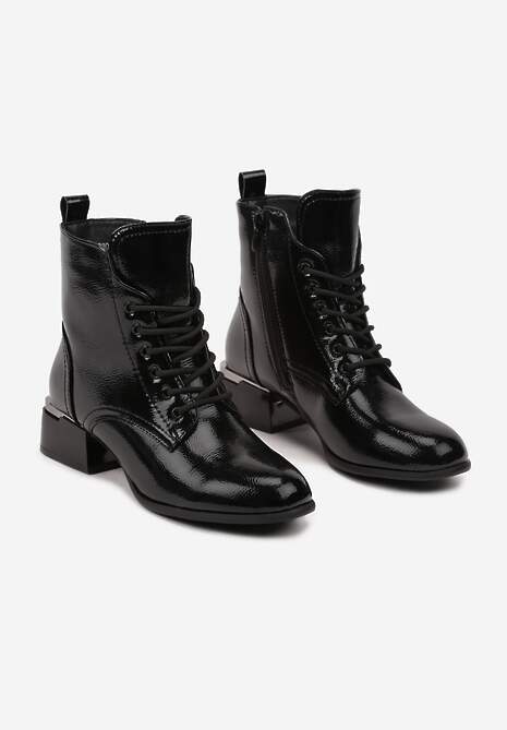 Czarne Botki Lakierowane na Słupku z Metaliczną Ozdobą przy Obcasie Iriva