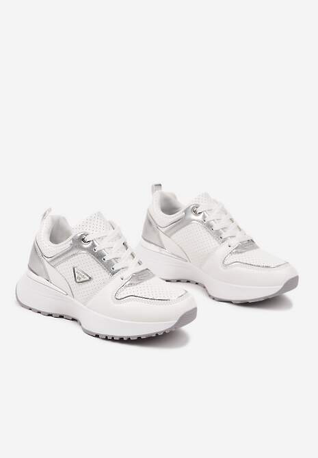 Białe Sneakersy Ozdobione Perforacją i Geometryczną Aplikacją Senilanea