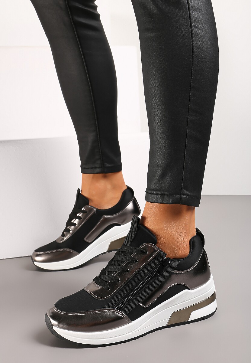 Czarne Sneakersy z Ekoskóry z Połyskującymi Detalami i Ozdobnym Zamkiem Raviles