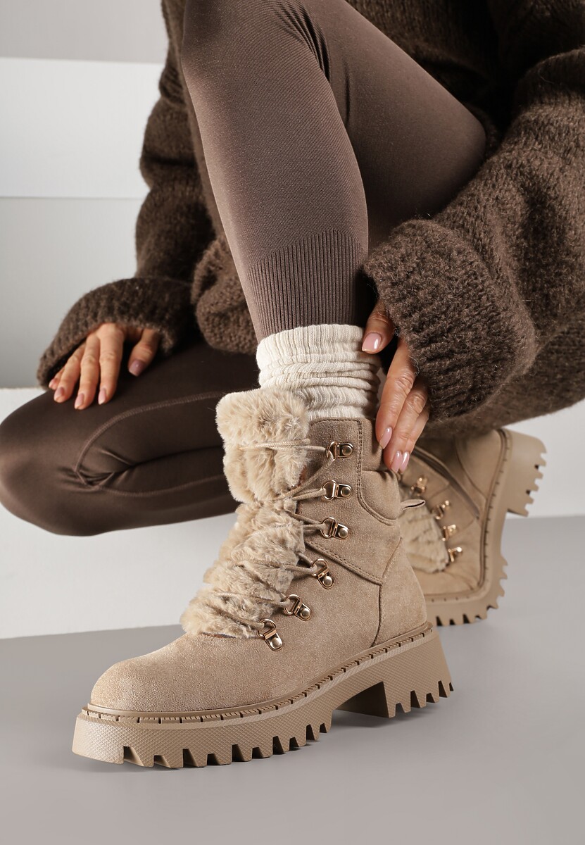 Ciemnobeżowe Traperki z Imitacji Zamszu ze Sznurowaniem i Futerkiem Cynthara