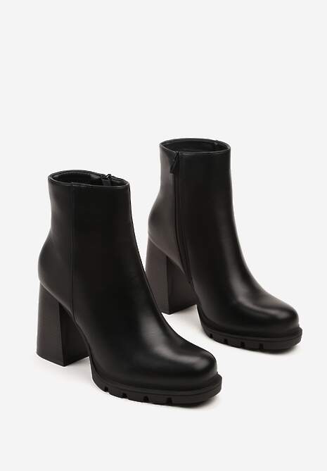 Czarne Botki na Platformie z Tłoczeniem i Stożku Latamea