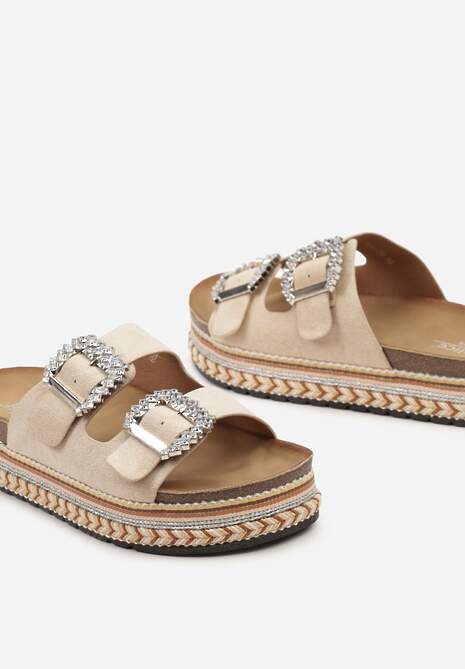 Beżowe Płaskie Klapki z Metaliczną Nicią i Paskami z Klamrą i Cyrkoniami Gregnia