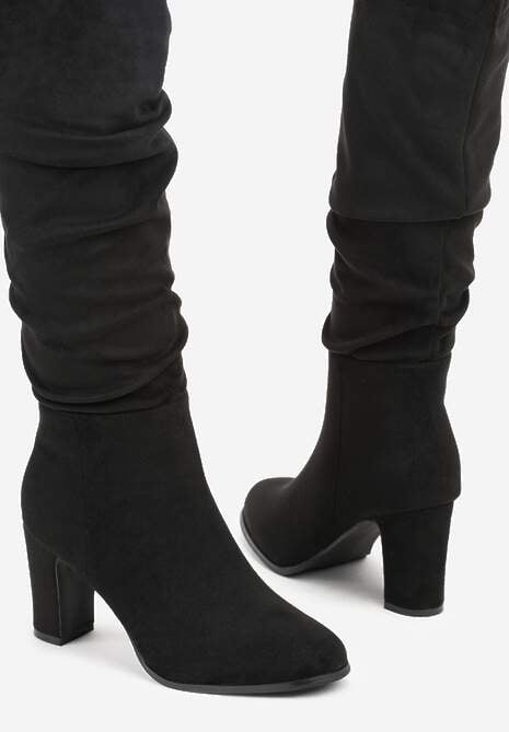 Czarne Kozaki na Słupku w Stylu Slouchy do Kolan Zeriza