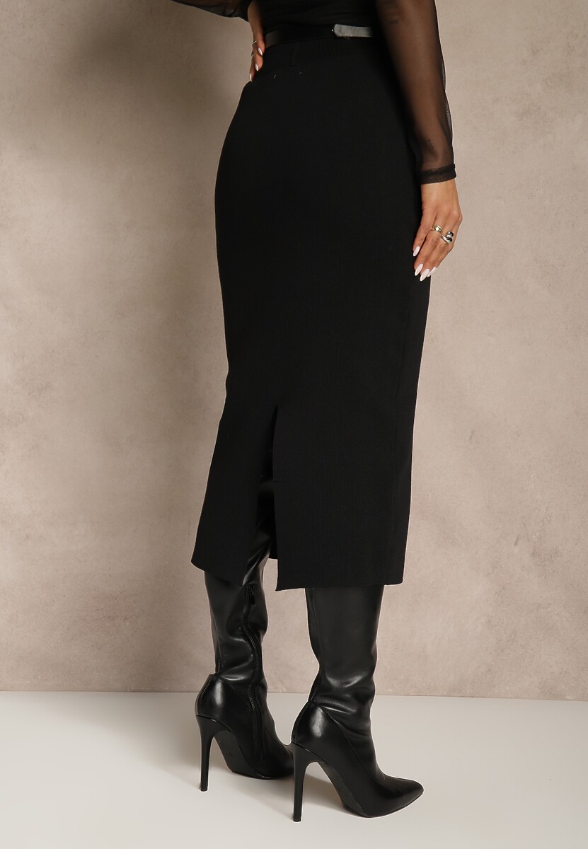 Czarna Spódnica o Ołówkowym Kroju z Wiskozą z Paskiem i Rozcięciem Saweda